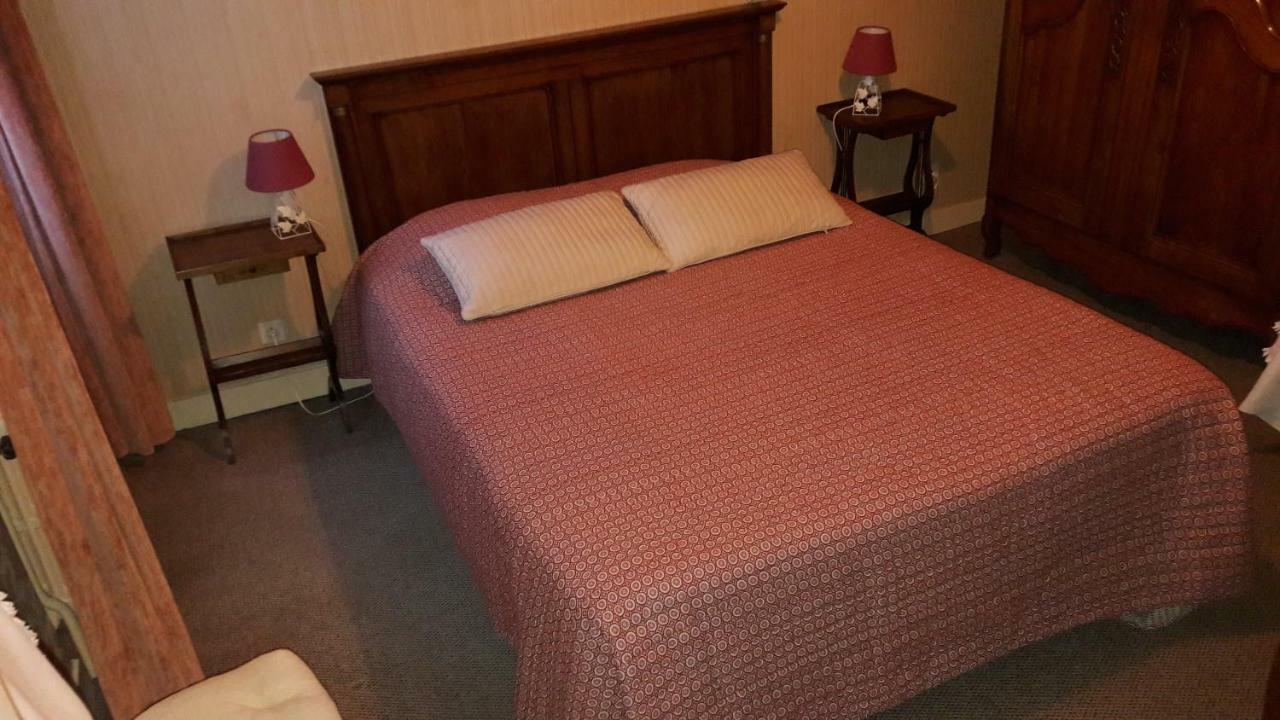 Logis Hotel Le Cor D'Argent Екстер'єр фото